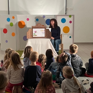 Pravljično popoldne v izmenjevalnici igrač
