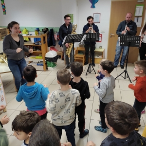 Obisk glasbenikov Pihalnega orkestra Brda