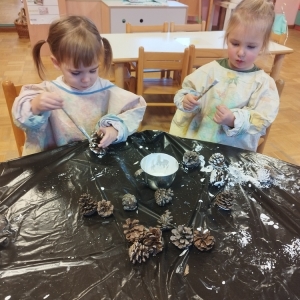 December v oranžni igralnici