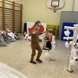 GLASBENO PLESNA DRAMATIZACIJA ROKAVIČKA GLASBENO PLESNA DRAMATIZACIJA ROKAVIČKA